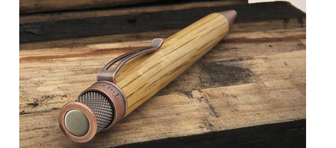 Bolígrafo roller de madera de barril de Bourbon