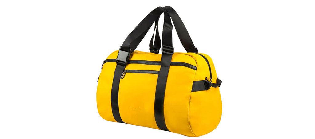 Bolsa de fin de semana o deportes versátil, se puede llevar también como mochila color amarillo
