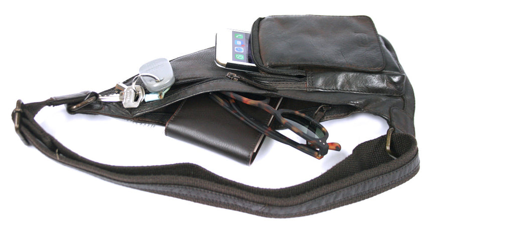 Bandolera cruzada de piel marrón envejecida