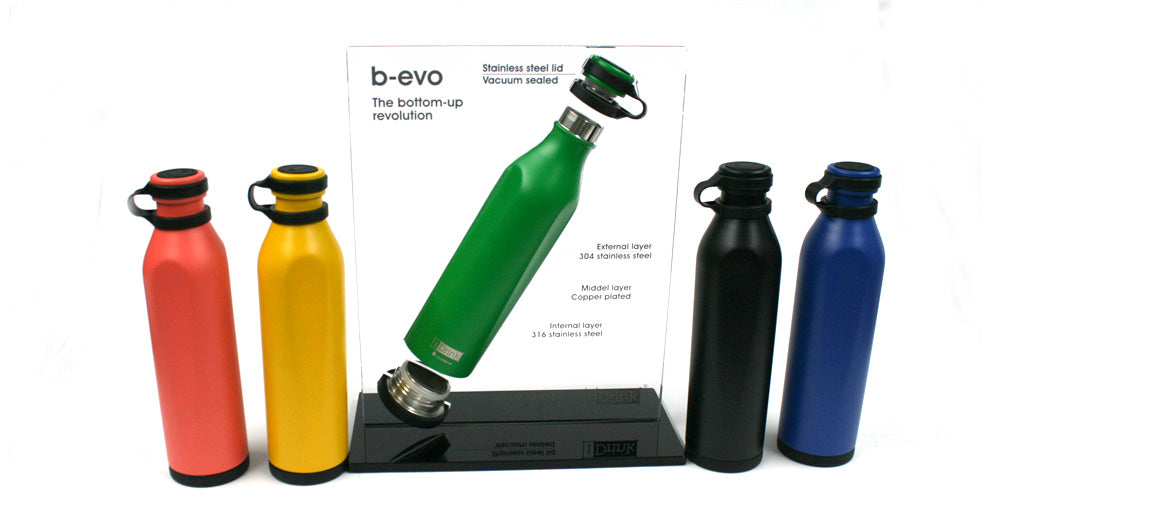 Botella termo para mantener la bebida fria o caliente con tapón en la base