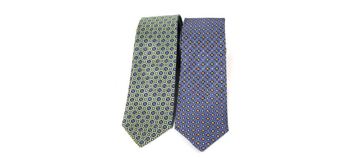 Corbata de seda natural con dibujo corbatero