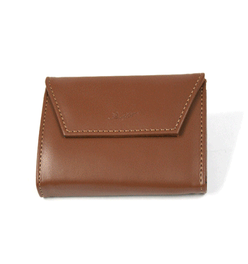 Estuche neceser color beige para el aseo de uñas y pedicura