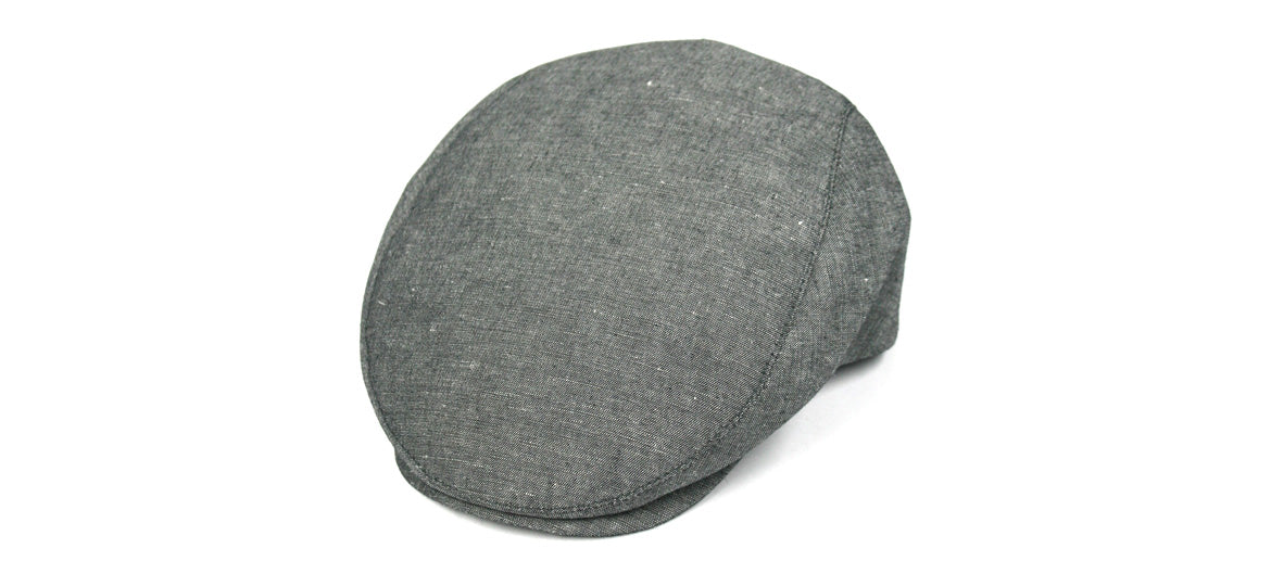 Gorra plana de algodón en color gris para protegerte del sol del verano