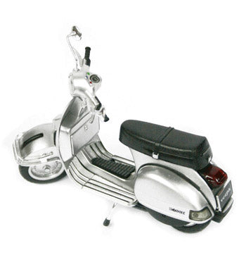 Réplica Moto Vespa decorativa año 1978 color plata