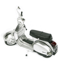 Réplica Moto Vespa decorativa año 1978 color plataescala 1/12