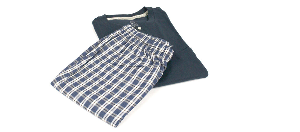 Pijama con camiseta de punto y pantalón de tela  de algodón para el invierno