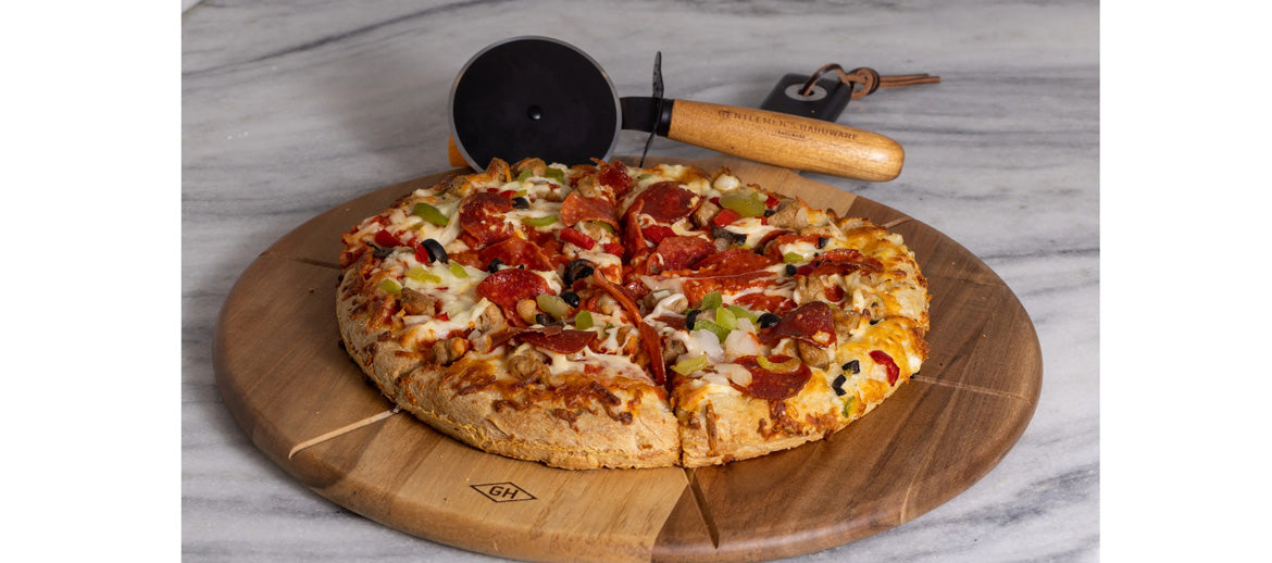 Set de corta-pizzas y tabla de madera de acacias