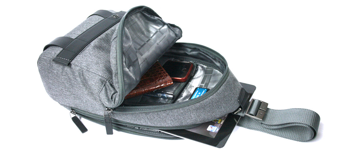Bandolera cruzada marca Piquadro - comprar online precio 169€ euros Bandolera cruzada marca Piquadro - comprar online precio 169€ euros