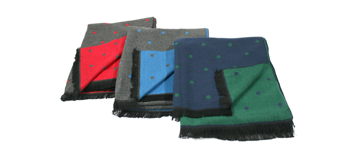 Bufanda foulard con dibujo de motas para el frio - Solohombre