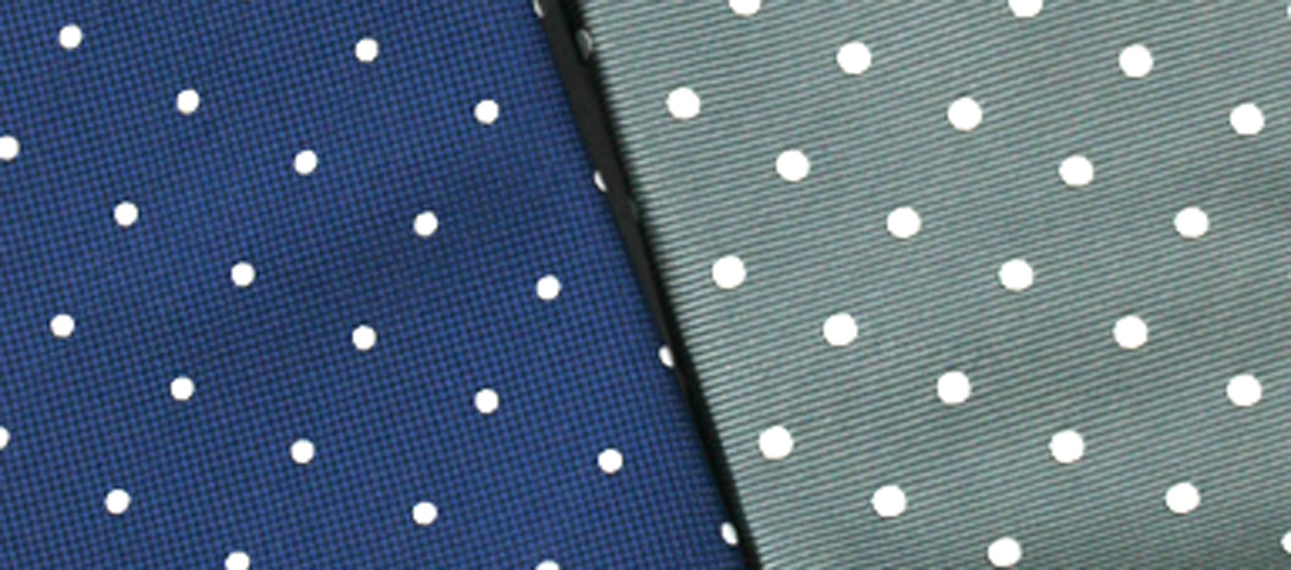 Corbata de seda natural dibujo de lunares - comprar online precio 39€ euros