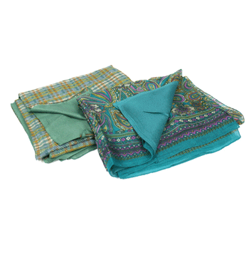 Foulard de seda y viscosa doble cara con dibujo de cuadros o cachemir tonos verdes