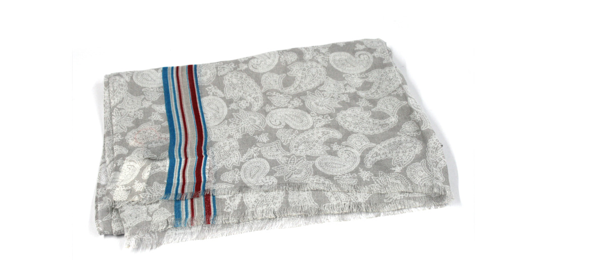 Pañuelo foulard con tonos de grises y dibujo de cachemir - Solohombre
