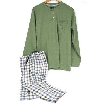Pijama con camiseta de punto y pantalón de tela  de algodón para el invierno Solohombre