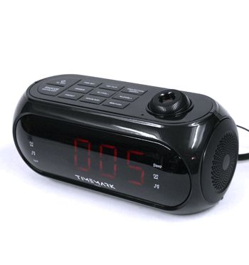 Radio reloj despertador con proyector de la hora sobre el techo